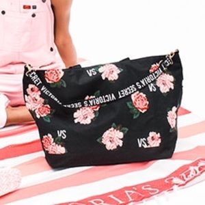 Victoria’s Secret weekender.